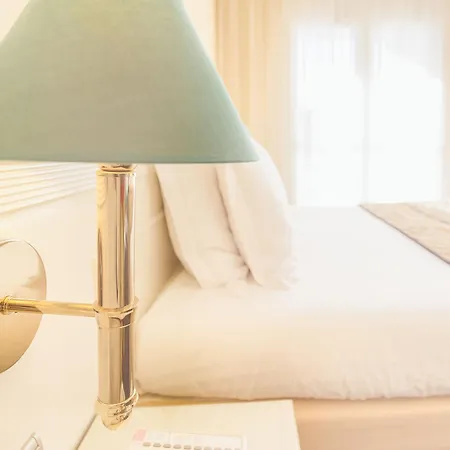 Ξενοδοχείο Mercure Centre 4*