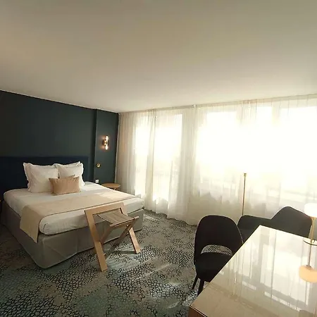 Mercure Centre 4*