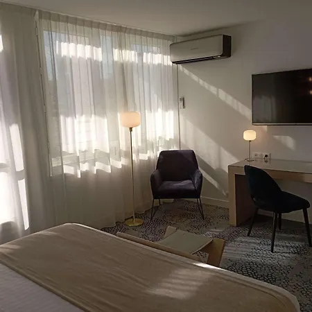 Mercure Centre 4*